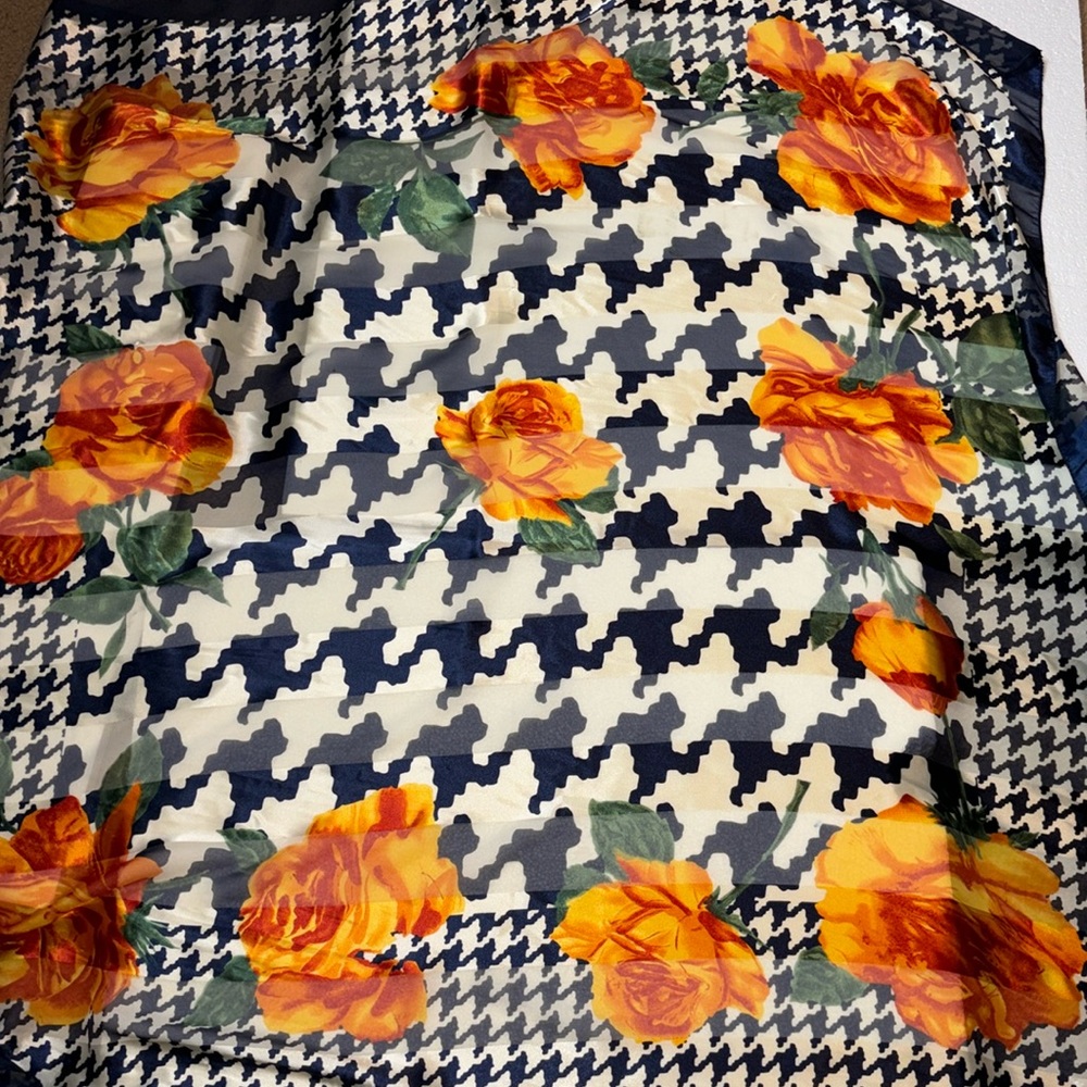 100% Silk  42“ large square Scarf Women Shawl Wrap BLUE BORDER BRIGHT ROSES